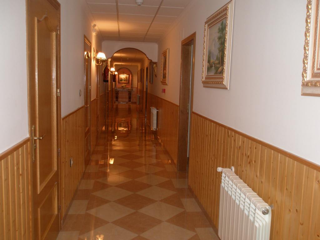 Hostal Los Rosales Alcaraz Rum bild