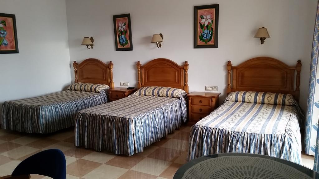 Hostal Los Rosales Alcaraz Exteriör bild